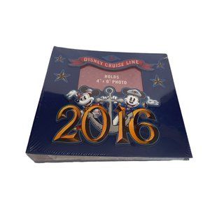 Disney Cruise Line 2016 Captain Mickey and Minnie Mouse Photo Album